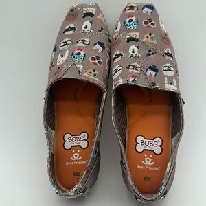 Bobs For Dogs by Skechers Women’s Size 6.5 Dogs With Glasses